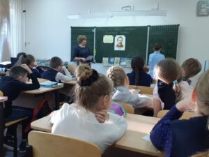 Чеховские волонтёры, или Дети читают детям»